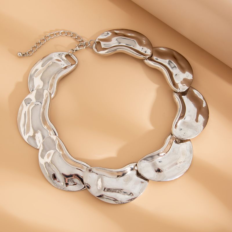 Collana con clavicola geometrica irregolare in metallo liquido Ins Style, accessori di lusso, alla moda e leggeri, di alta gamma per le donne_voghion.com