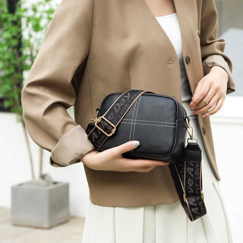 Sac à main en cuir véritable pour femmes, classique, mode, sac à bandoulière à larges bretelles, tendance Simple, fourre-tout en cuir de vache, 2023_voghion.com