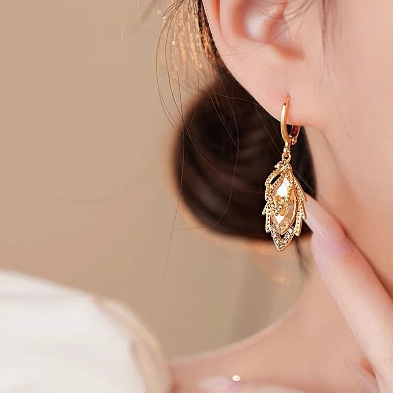 Oorbellen voor dames, mode, elegant, high-end, clips, niche, eenvoudig, veelzijdig, oorsieraden, prachtig, licht, luxe accessoires_voghion.com