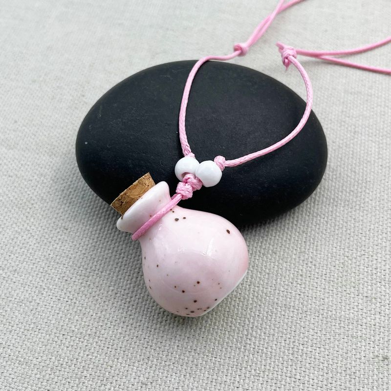 Collier pendentif en céramique rose et bleu pour femme, petite bouteille, fait à la main, vente en gros, C110_voghion.com