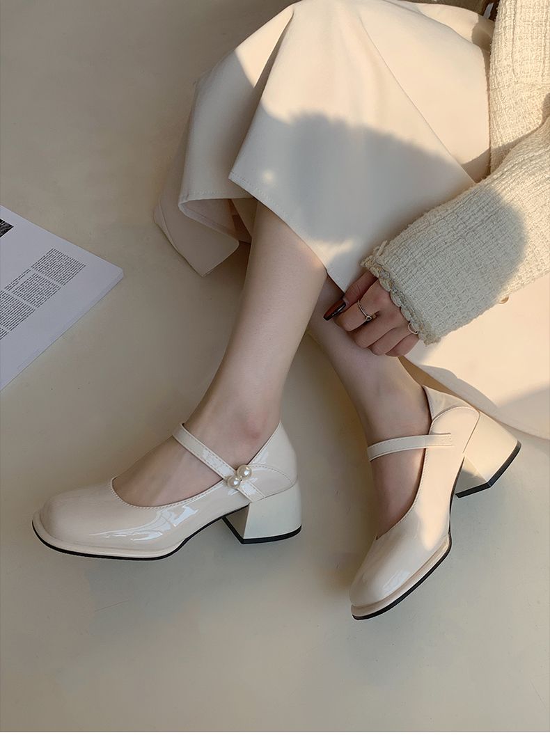 Mary Zhenzhong - Zapatos planos elegantes con tacón grueso_voghion.com
