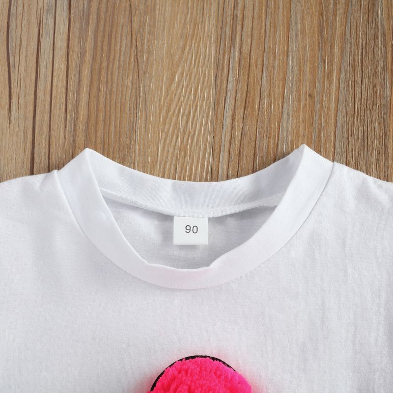 Mother & Kids Abbigliamento per bambini per ragazze del commercio estero, maglietta a maniche corte con collo rotondo con palline di pelo bianco, pantaloncini di jeans strappati, abito estivo per ragazze_voghion.com