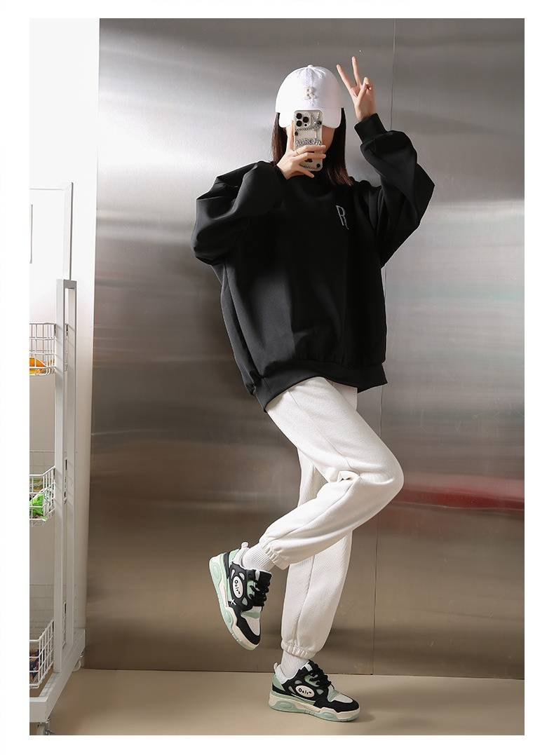 The New Men's Shoes Of Four Seasons Bread Shoes Are Casual And Versatile. They Are Sporty And Casual, With A Size 45 And A Large Men's Trend_voghion.com