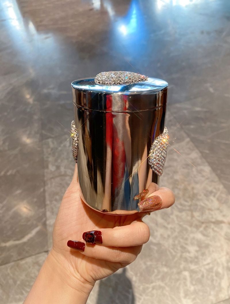 Diamond Heart Kaffeebecher – Isolierbecher aus Edelstahl 304 mit eleganten Akzenten (auslaufsicher, für Büro und Zuhause)_voghion.com