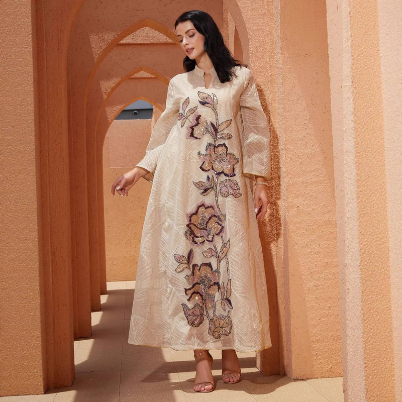 Elegantes besticktes Abaya-Kleid aus Netzstoff mit Blumenapplikation – Langärmliges, schlichtes muslimisches Kleid für Damen (Beige, M/L/XL/XXL)_voghion.com
