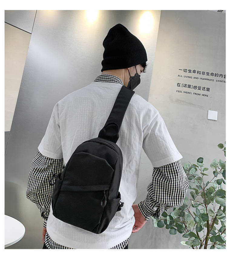 Männer Casual Outdoor Diagonal Kreuz Minimalistische Koreanische Version Brust Wasserdichte Stoff Einfarbig Design Kleine Tasche Können_voghion.com