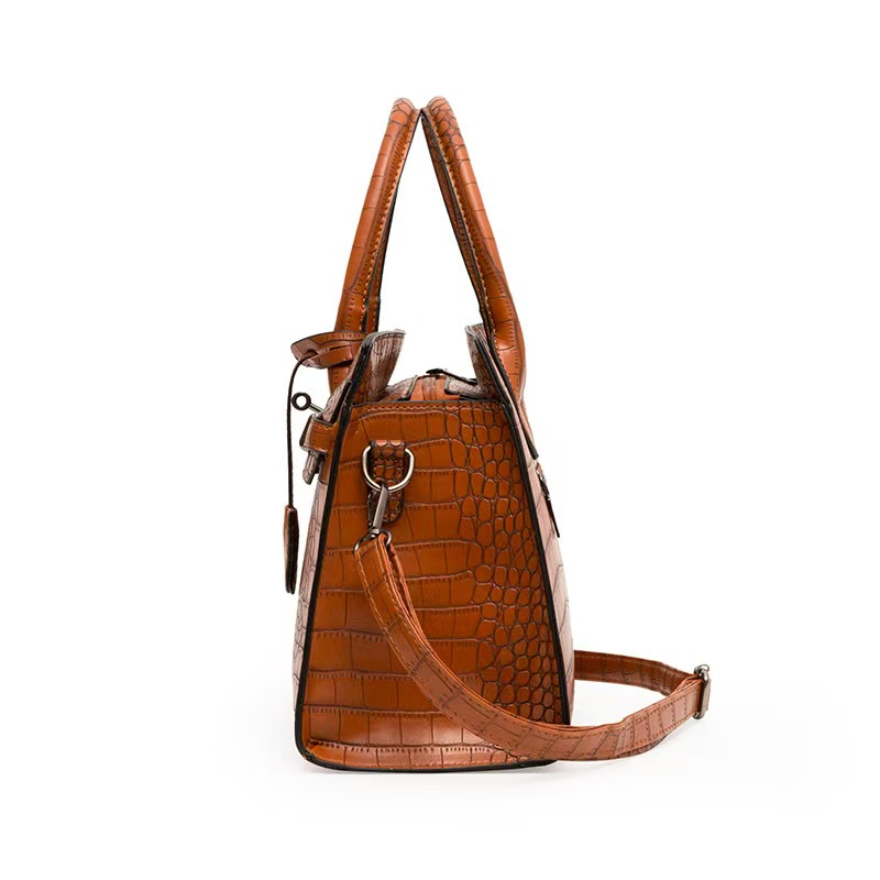 Designer Women's Bags, And Trendy This Year. Crocodile Patterned Carrying Case With Extra Large Capacity. Kelly Bag_voghion.com