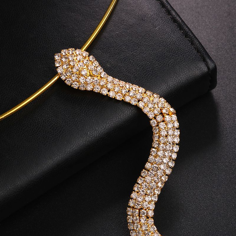 Collana con strass alla moda, dal design sexy e personalizzato, accessorio a forma di serpente con catena per clavicola_voghion.com