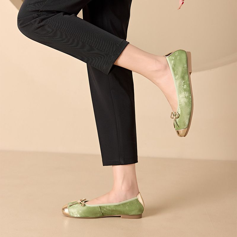 2024 Frühling Schaffell Single Damen Korean Edition Fliege Kleines Leder mit One Step, Big Bean Schuhe_voghion.com