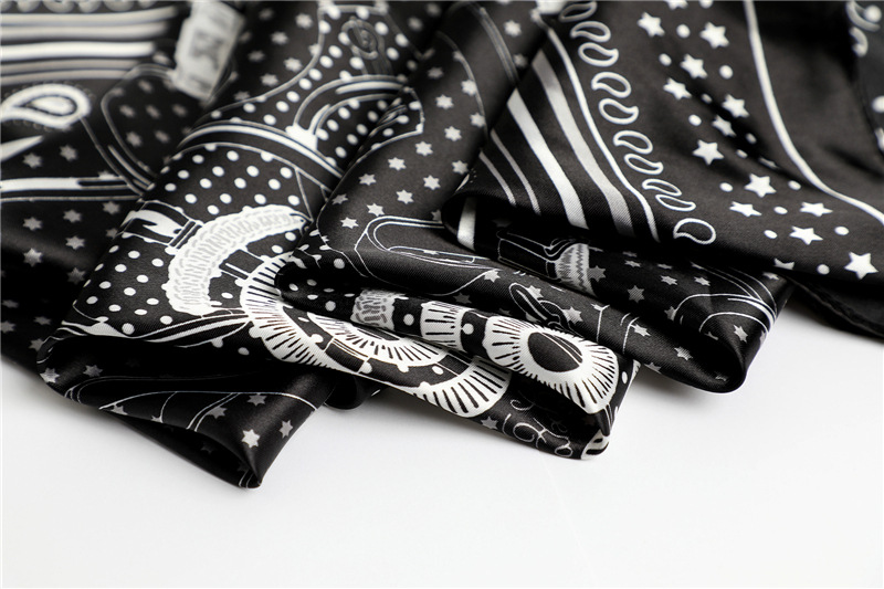 Straße personalisierter gepunkteter Seidenschal 90 cm großer quadratischer Schal dünner Seidenschal mit Cashew-Kette Modeschal_voghion.com