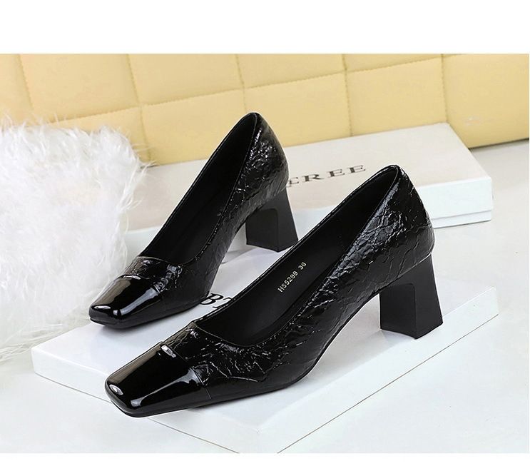 Patchwork Pendlerschuhe mit hohem Absatz, mittlerem Absatz, klobiger quadratischer Zehenpartie und schlichten Schuhen_voghion.com