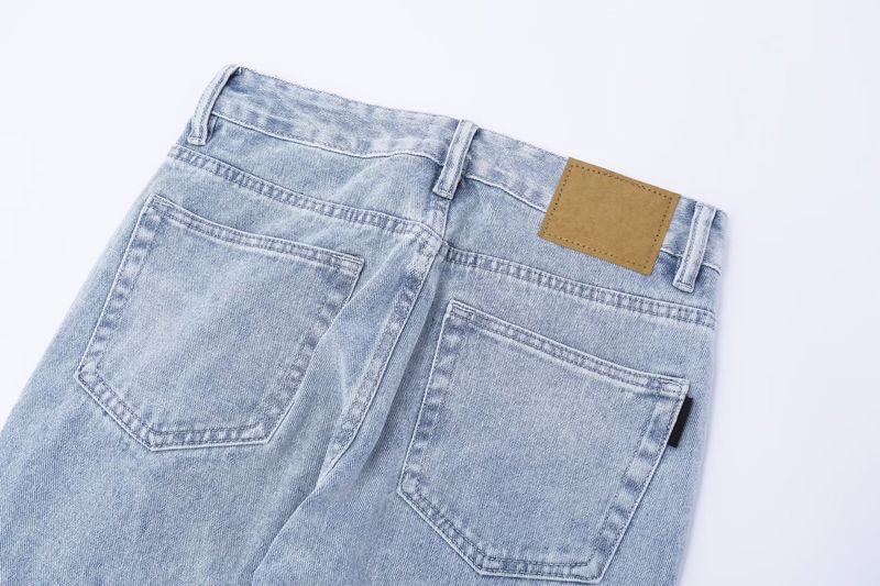 Pantaloni in denim patchwork vintage semplici, larghi, lavati in strada, sbiaditi, alla moda_voghion.com