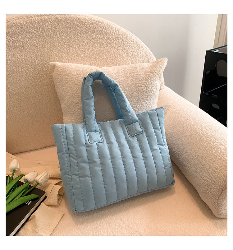 Bag Women's 2023 New Large Capacity Simple Niche Handbag Bag Women's Cotton-padded jacket Shoulder Popular Embroidered Tote Bag_voghion.com
