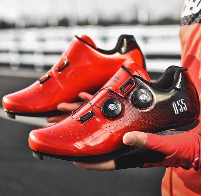 Cycling with dynamic bicycle lock shoes, hard soled power assisted bicycles, mountain bike shoes_voghion.com