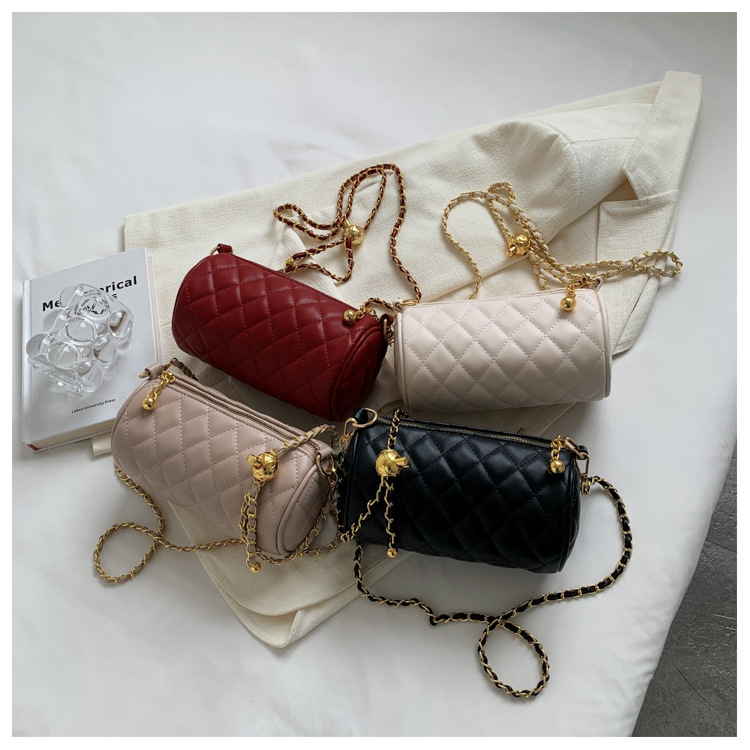 Lingge cilindrica per le donne 2024 nuovo stile alla moda ed elegante, borsa a tracolla diagonale con catena versatile, monospalla_voghion.com