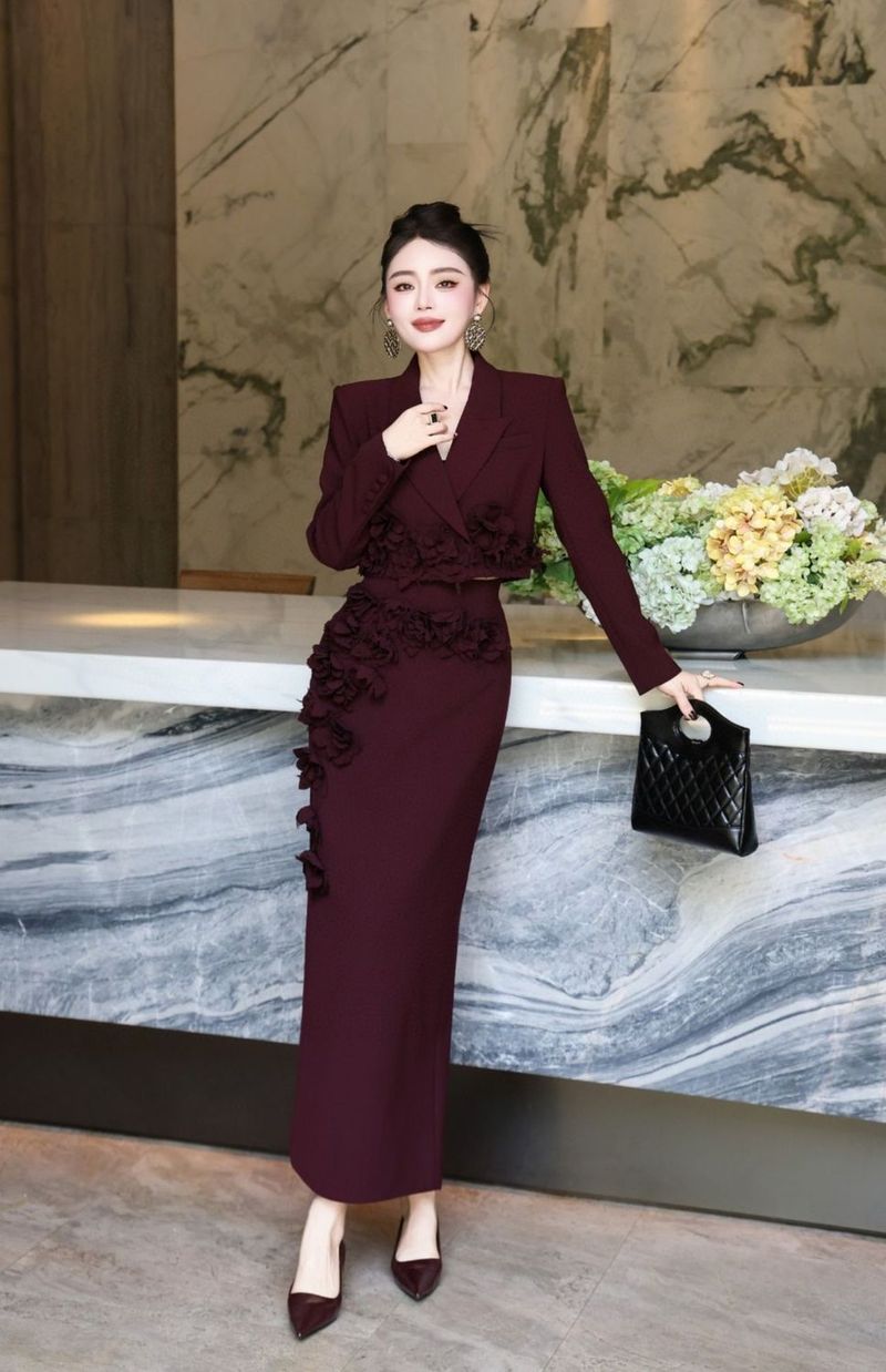 Eleganter, leichter Business-Anzug für Mädchen, Herbst 2025, aufwendig gearbeitet, mit dreidimensionalem Blumenmuster, Blazer und Rock_voghion.com