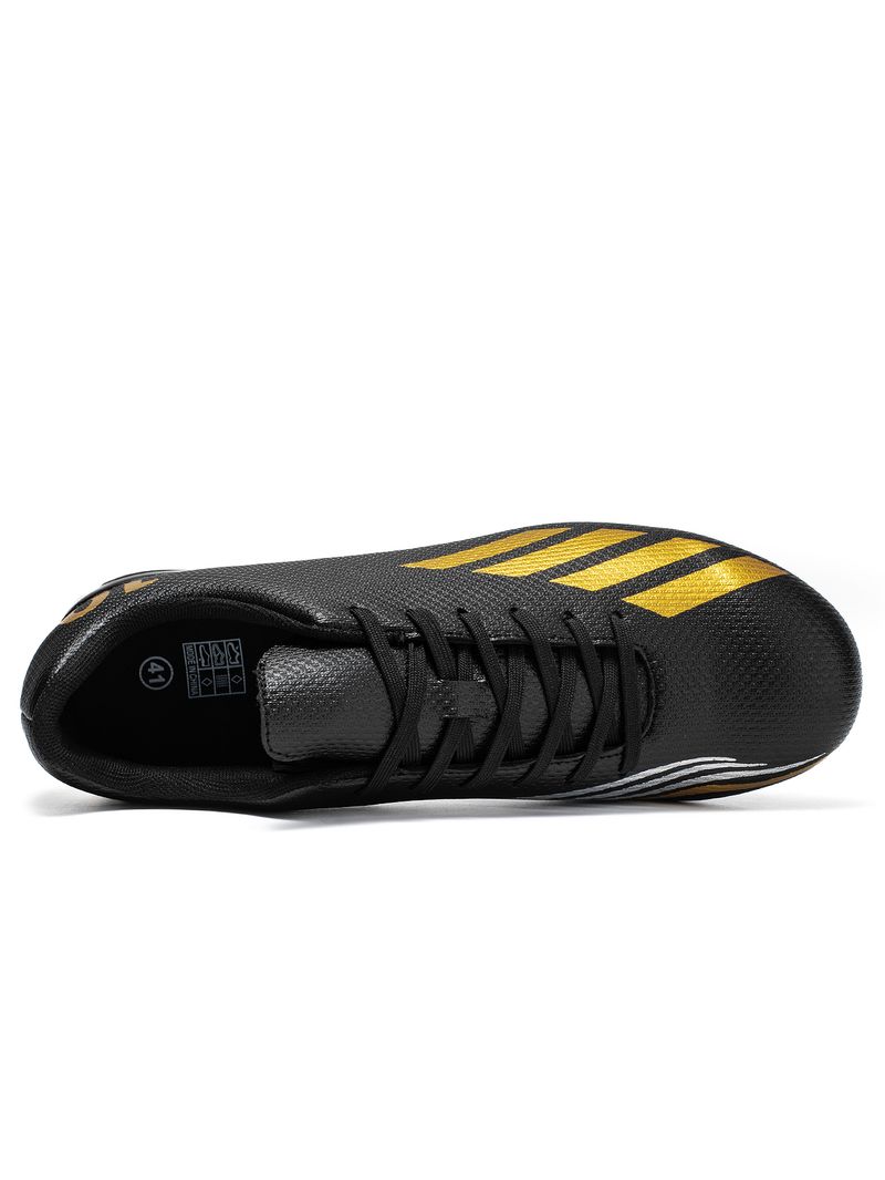 Scarpe da calcio per ragazzi con punte lunghe e rotte_voghion.com