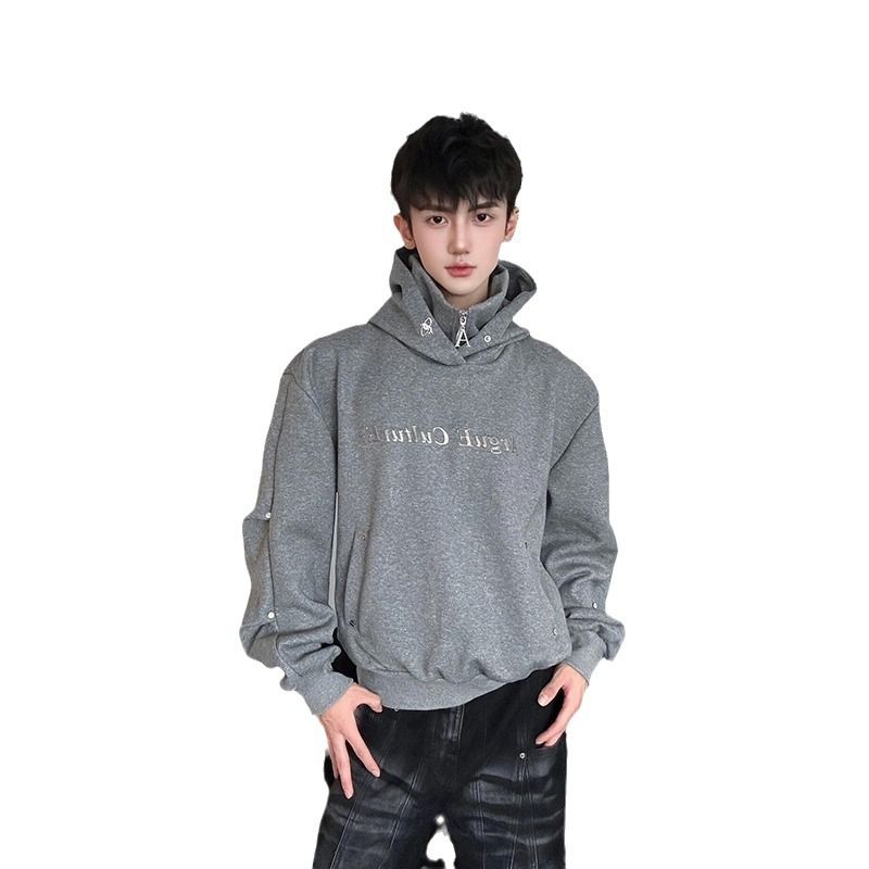 Felpa con cappuccio a collo alto a doppio strato con design sense per uomo, pullover versatile con bottoni in metallo di nicchia_voghion.com