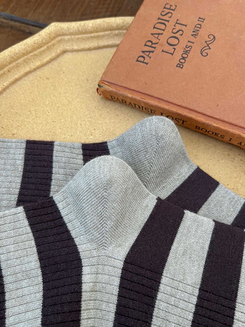 Crew Socks Men's Striped Cashmere Socks For Autumn And Winter, Versatile And Casual, Soft And Sticky Socks, Fashionable Coffee Colored Pile Socks_voghion.com
