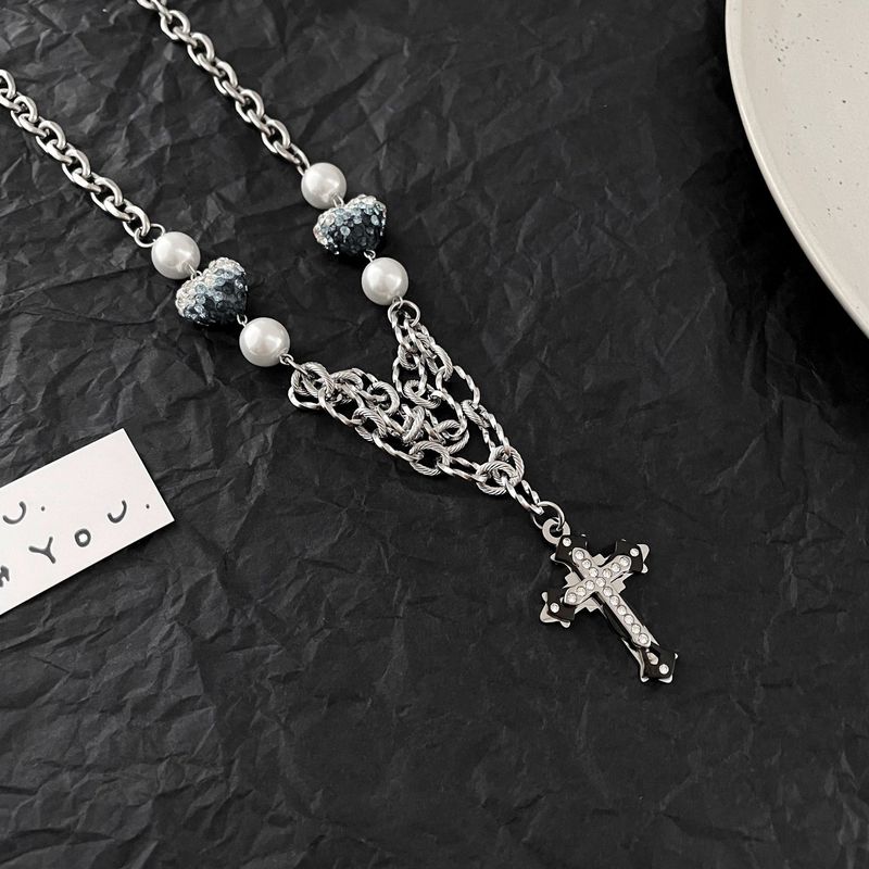 Dräifaarweg Gradient Volldiamant Léift Faarfpassend Kräizanhänger Hip Hop National Trend Neutral Halskette Kann vu Männer a Frae gedroe ginn_voghion.com