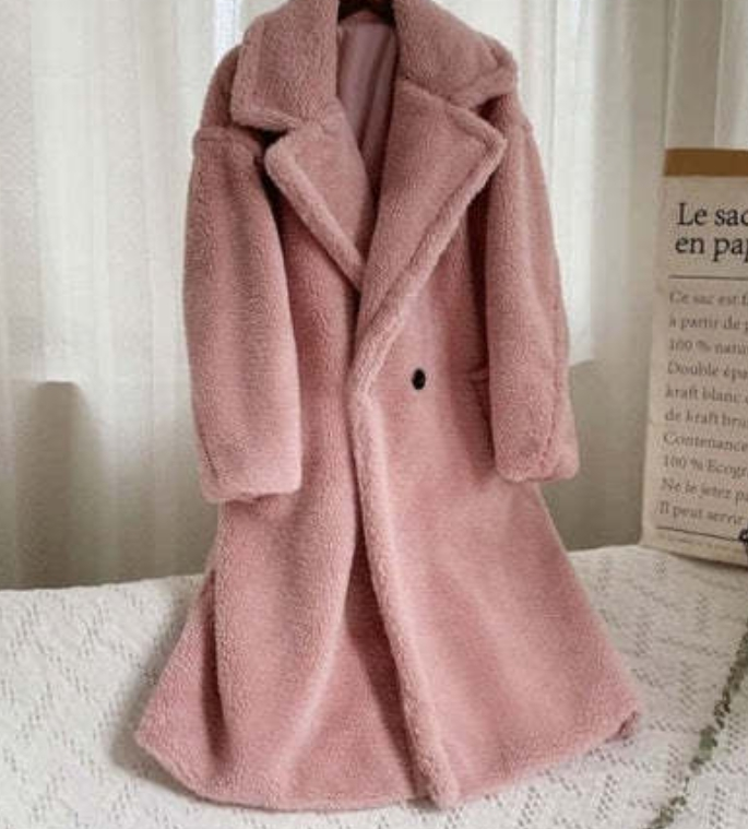 Autumn/Winter 2024 Loose fur in one fur coat for women in long trench coat lamb fur_voghion.com