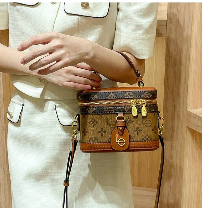 Vintage Floral Print PVC Bucket Bag For Women - Stylish Small Crossbody Shoulder Handbag With Zipper Closure, Retro Boho Chic Design_voghion.com