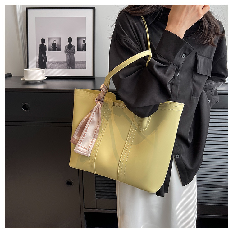 Borsa a tracolla versatile da donna, di grande capacità, primavera/estate 2024, con texture popolare, per i pendolari_voghion.com