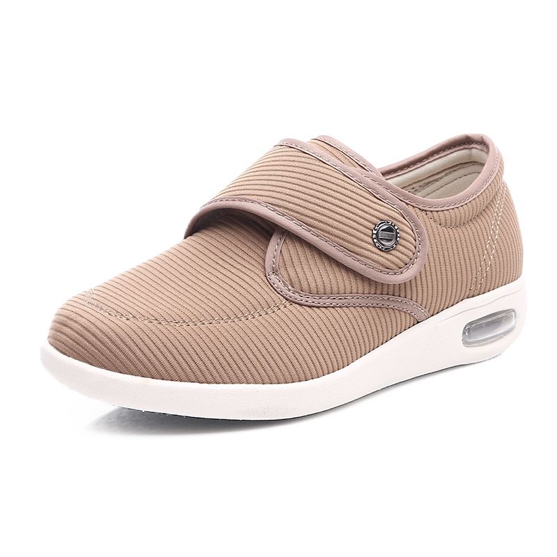 Nieuwe zomerwandelschoenen voor ouderen van middelbare leeftijd en ouderen, comfortabele lichtgewicht moederschoenen, squaredanceschoenen_voghion.com