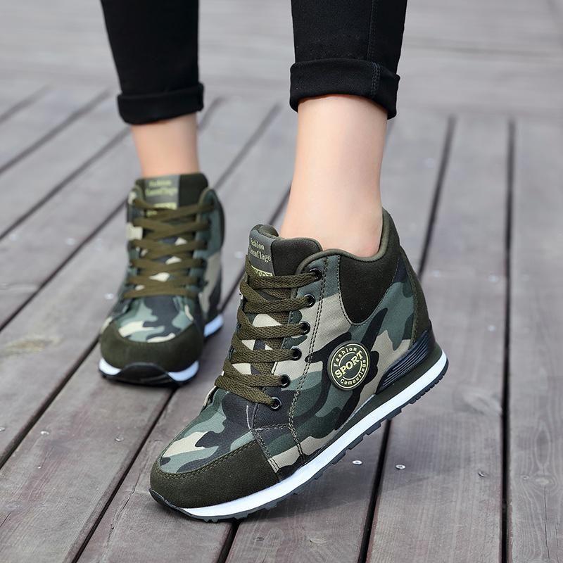 Damen Canvas Sneakers Atmungsaktive, höhenverstärkende Camouflage-Freizeitschuhe_voghion.com