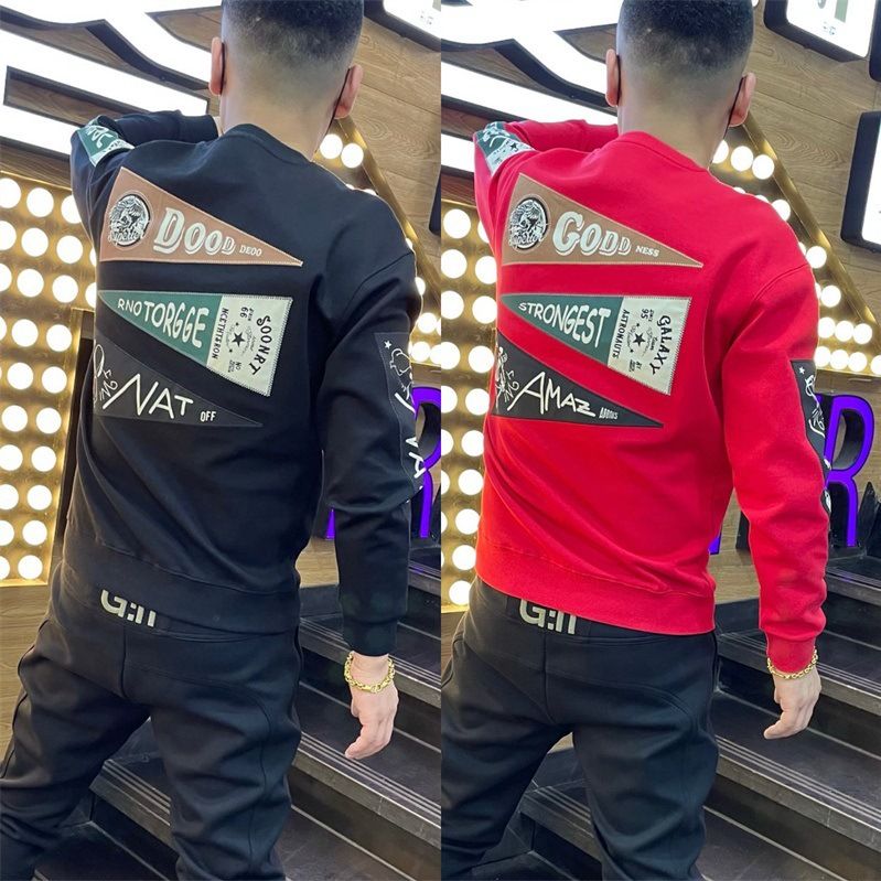 Sweatshirt Herren 2022 Herbst Jugend Hübscher Rundhals Langarm Basishemd Lockeres und trendiges Internet Celebrity Printed Label Top_voghion.com