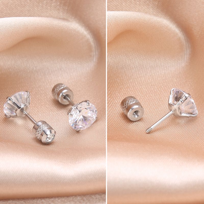 Orecchini a forma di garofano in acciaio inossidabile anallergico con base piatta_voghion.com