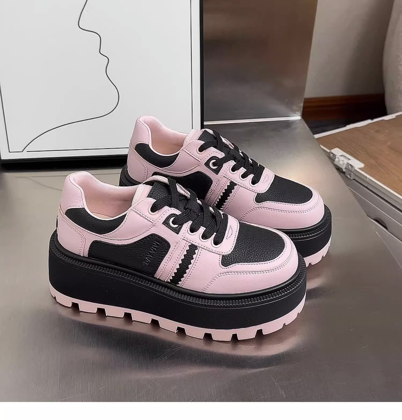 Europäische Waren Fan Biskuit Dicken Boden Erhöhung Kleine Weiße Schuhe Weibliche Panda Schuhe Frühling Neue Leder Kleine Casual Turnschuhe_voghion.com