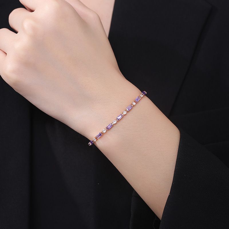 Damessieraden Lichte luxe paarse kristallen armband met imitatie Moissanite, klein temperament, champagnekleurig goud, langdurig, niet-verblekend, handsieraden_voghion.com