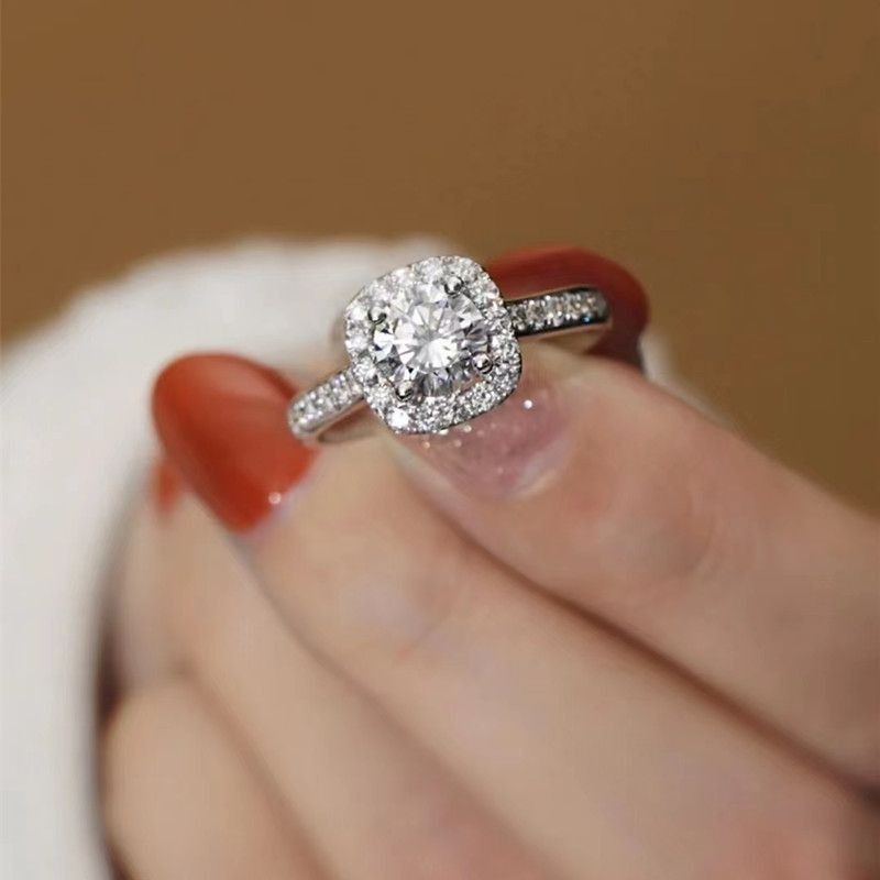 Anel feminino quadrado redondo de moissanita simulada de um quilate, anel de diamante com proposta elegante e simples, faixa ajustável para_voghion.com