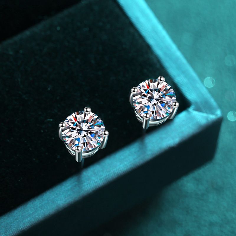 Orecchini in argento sterling S925 alla moda semplici classici a quattro griffe Orecchini in moissanite per donna_voghion.com
