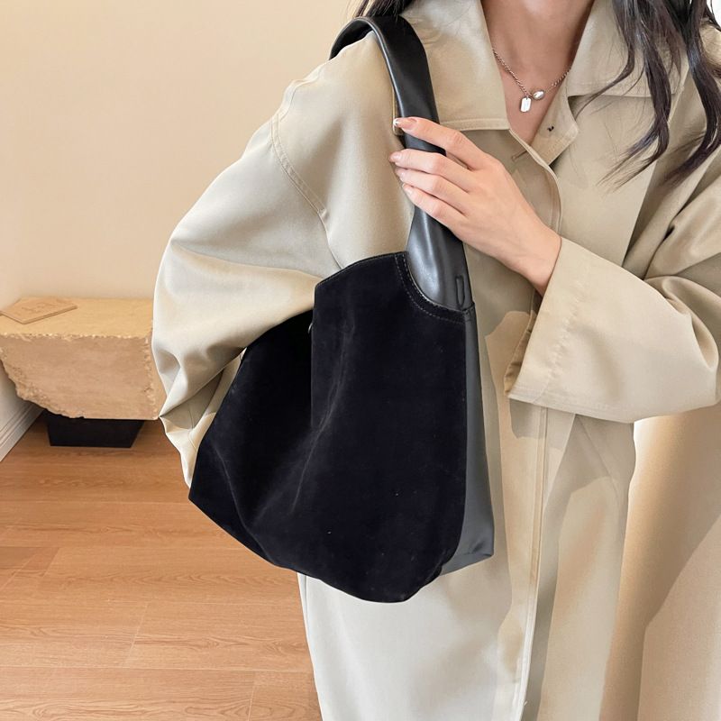 Beibei Shangpin 2023 Herbst/Winter Neue Textur Matte Eimer Tasche Handheld Eine Schulter Diagonal Straddle Zwei Stück Set_voghion.com