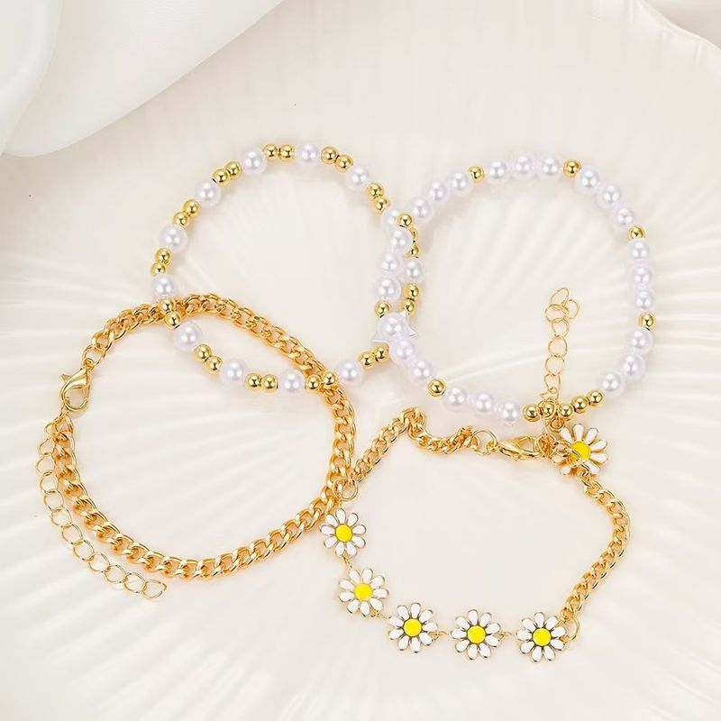 Fashion Trend Bohemian Style Five-Pointed Star Heart Daisy Pearl Bracelet Set Of Eight Pieces_voghion.com