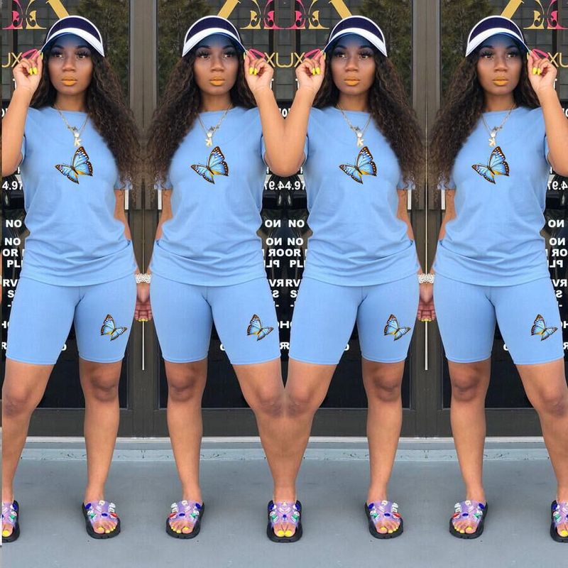 Completo due pezzi da donna con stampa farfalle in tinta unita_voghion.com