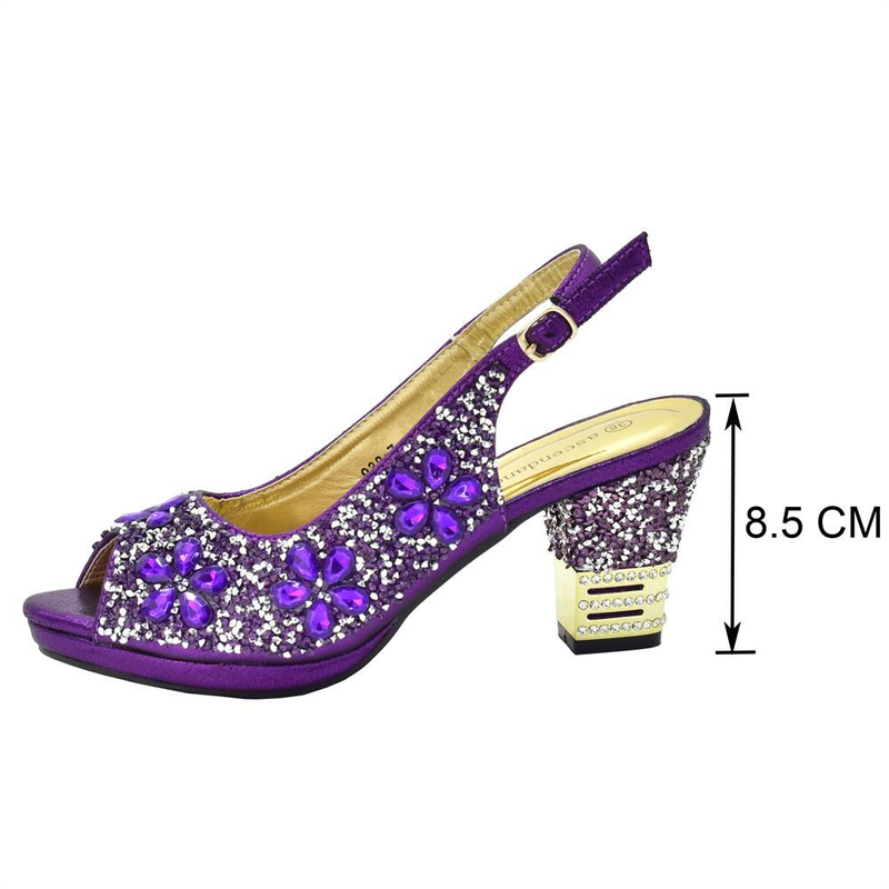 Vintage Diamond-encrusted Floral Embellished Square Heels With Pointed Heels Paired With A Solid Color Party And Dinner Bag Set_voghion.com