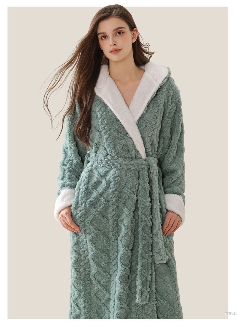 Vollständig verwaltetes, grenzüberschreitendes, erweitertes Jacquard-Flanell-Nachthemd mit Kapuze für Damen, dicker, warmer Pyjama-Bademantel für Paare_voghion.com