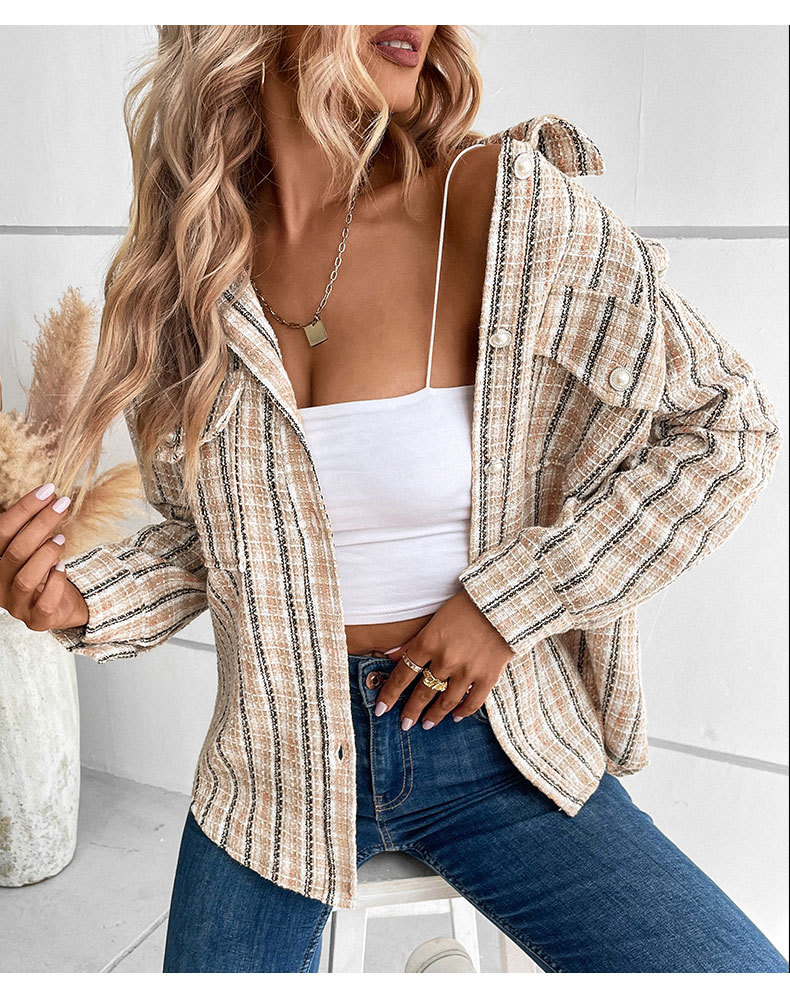 Women's fashion plaid shirt outside to match women_voghion.com