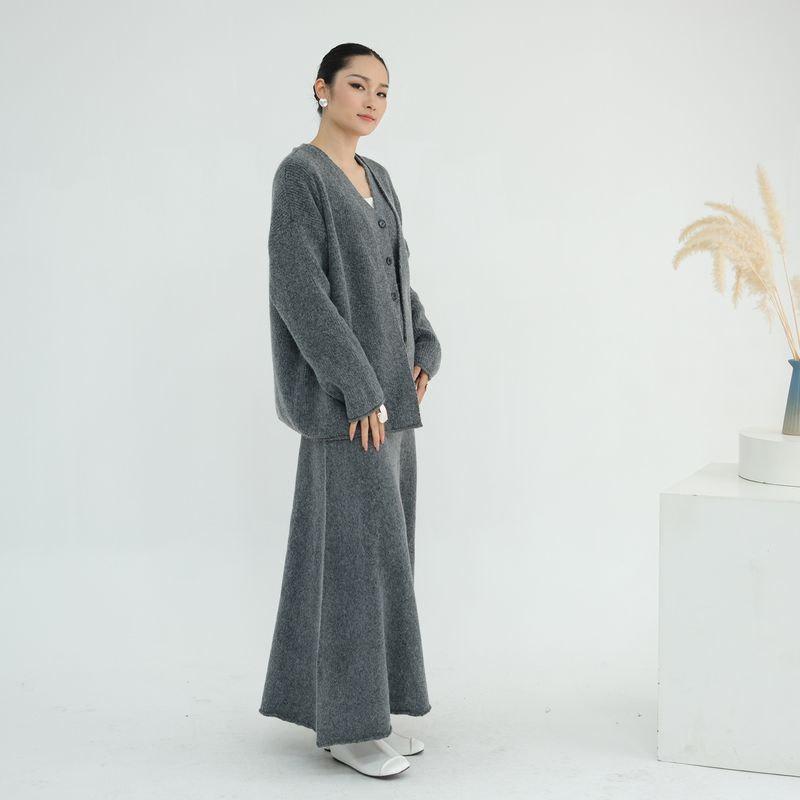 Turkish Winter Knit Set – Modest Long-Sleeve Maxi Dress & Scarf (One Size, Thermal Lined, Stretch Rayon-Blend,Neutral Palette, Hijabi-Friendly)_voghion.com