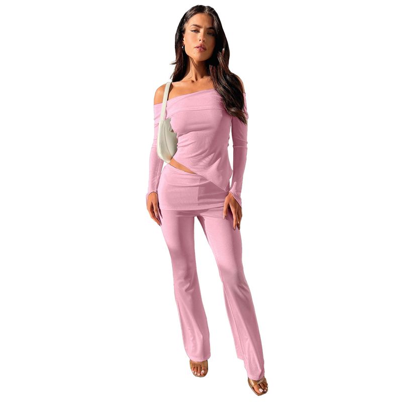 GL6706 Conjunto de dos piezas de pantalón acampanado con solapa, hombros descubiertos e irregulares de canalé pequeño para mujer_voghion.com