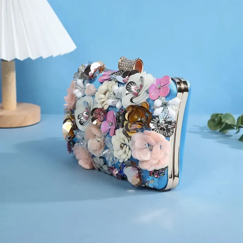 Borsa da sera con tracolla a catena, da donna, con fiori, ricamata a mano, per matrimoni, feste e regali da sposa 250529l_voghion.com