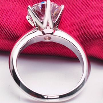 Rengt Sëlwer S platéiert pt950 klassescht sechs Klauen simuléiert Diamant fir Fraen mat 123 Karat D Faarf Moissanit Hochzäitsring_voghion.com