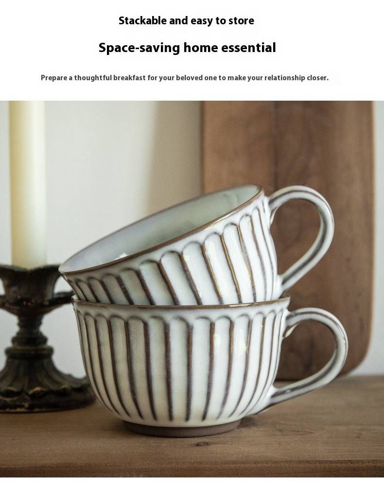 Taza de café de cerámica con relieve de estilo vintage: 350 ml de boca ancha para latte art, capuchino y desayuno. Diseño inspirado en cafeterías retro._voghion.com