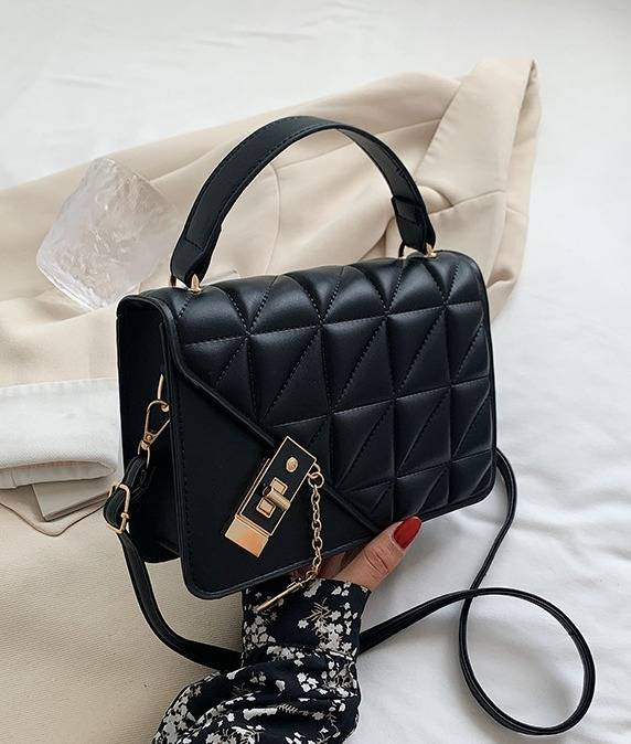 Borsa a tracolla piccola da donna con tracolla a catena, design classico trapuntato, morbida pelle PU, borsa a tracolla quadrata compatta per l'uso quotidiano_voghion.com