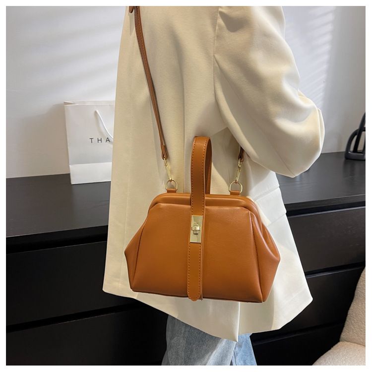 Luxuriöse Designer-Handtaschen, hochwertige, elegante Geldbörse für Damen, neue trendige, modische Nischen-Umhängetasche aus weichem Leder, vielseitig einsetzbar
_voghion.com