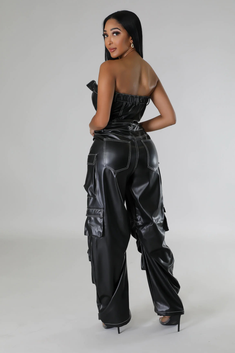 Moteriški drabužiai be petnešėlių, be nugaros, plonas kirpimo kelnės su keliomis kišenėmis, kombinezonas_voghion.com