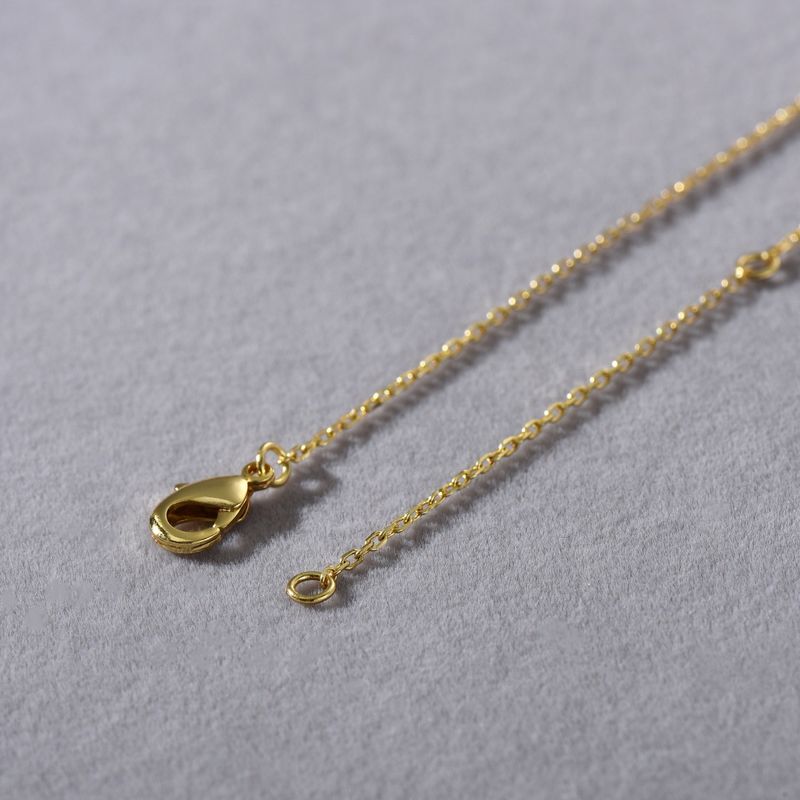 Collar elegante con colgante de cruz para mujer, cadena minimalista en capas para uso diario, en oro y plata, collar versátil de alta gama con personalidad._voghion.com